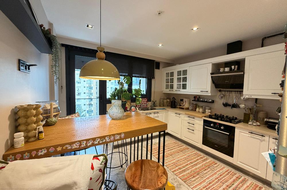 SUADİYE BAĞDAT CADDESİ VE SAHİLE ÇOK YAKIN SATILIK 3+1 DAİRE