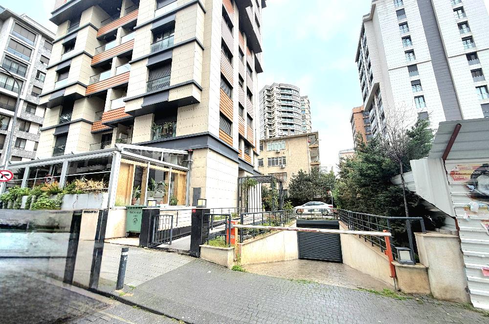 SUADİYE BAĞDAT CADDESİ VE SAHİLE ÇOK YAKIN SATILIK 3+1 DAİRE