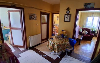 Kadıköy Hasanpaşa'da 2+1 Ara Kat Satılık Daire