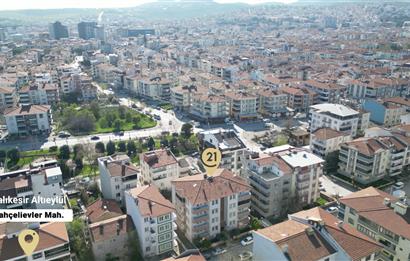 C21 Bal'dan Bahçelievler Mah.'de Satılık 3+1 Daire