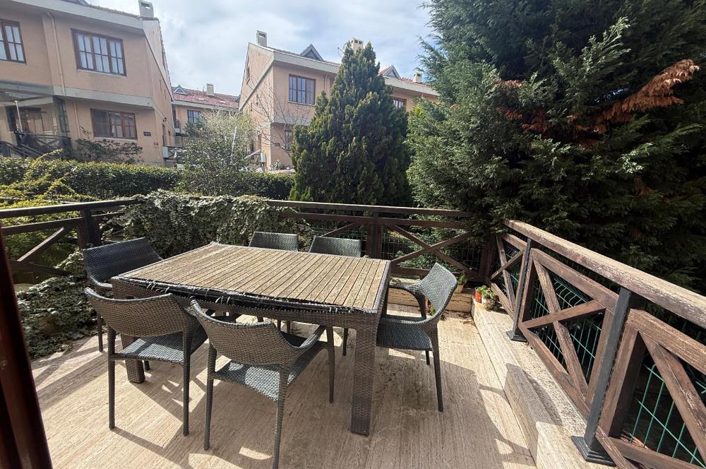 Kurtköy Seçkinev Konakları'nda Satılık 5+1 Lüks Villa