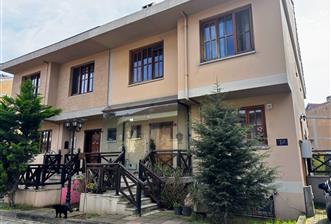 Kurtköy Seçkinev Konakları'nda Satılık 5+1 Lüks Villa - 1 - 33334