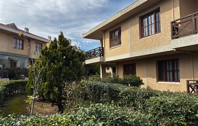 Kurtköy Seçkinev Konakları'nda Satılık 5+1 Lüks Villa