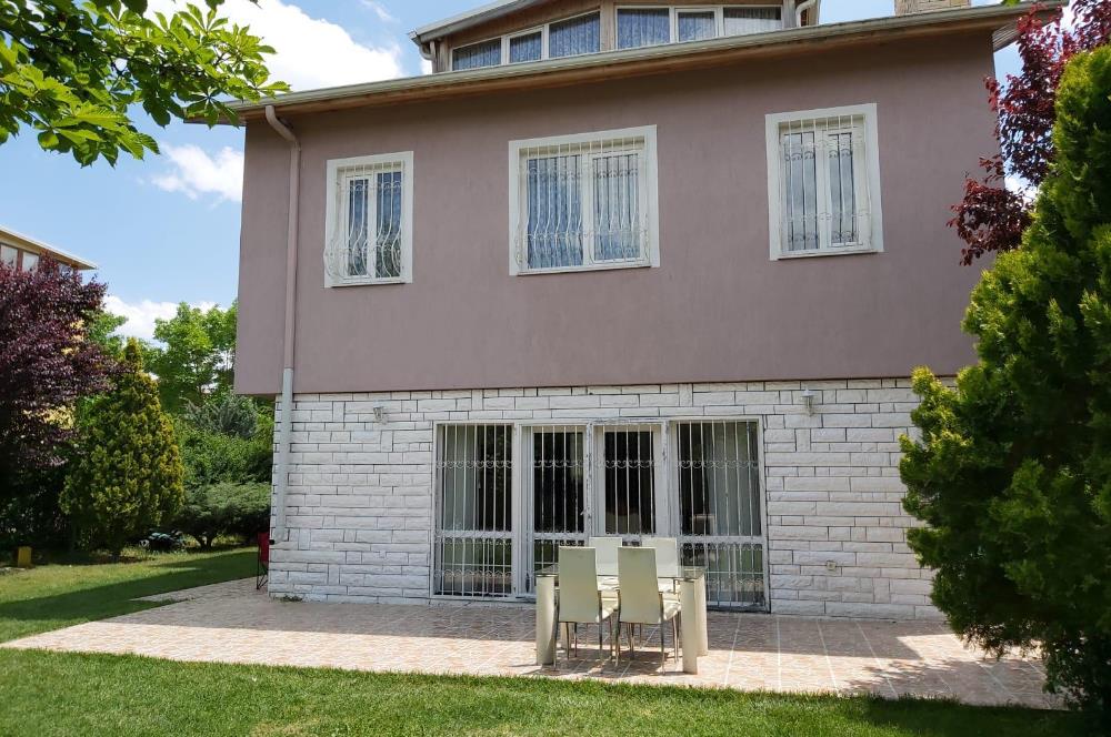 GÖLBAŞI MARTIKÖY SİTESİNDE 4,5+1 SATILIK VİLLA