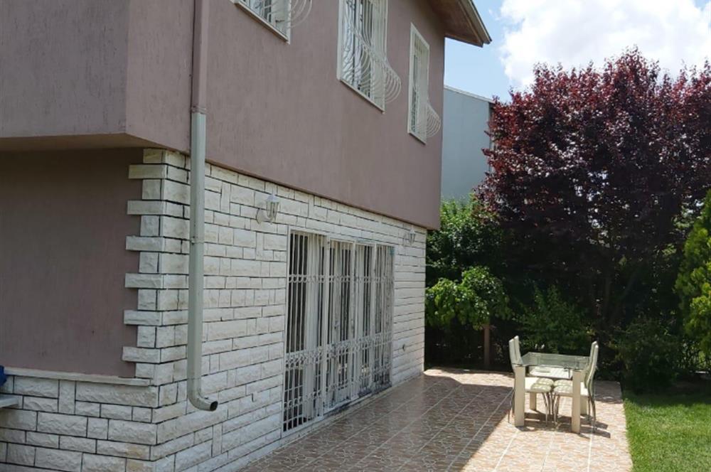 GÖLBAŞI MARTIKÖY SİTESİNDE 4,5+1 SATILIK VİLLA