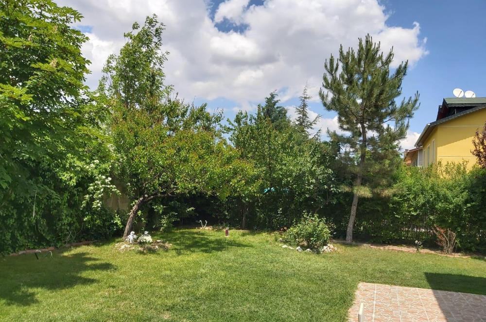 GÖLBAŞI MARTIKÖY SİTESİNDE 4,5+1 SATILIK VİLLA