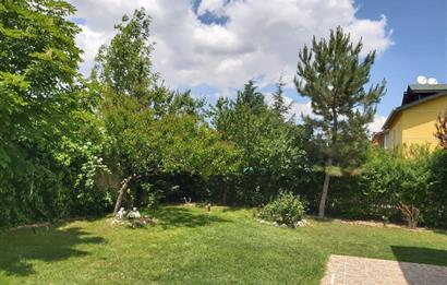 GÖLBAŞI MARTIKÖY SİTESİNDE 4,5+1 SATILIK VİLLA