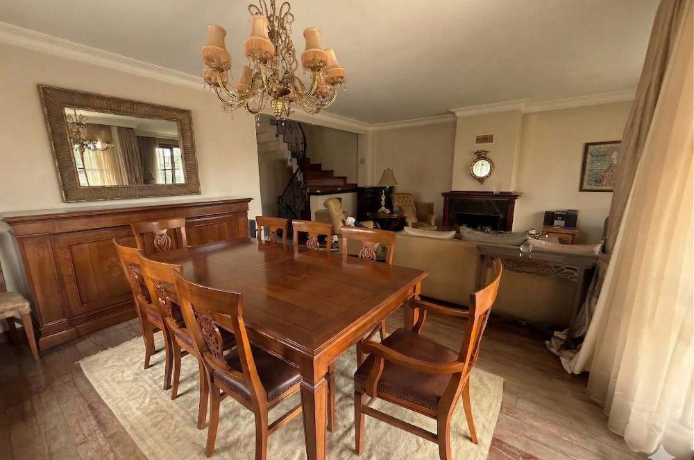 Kurtköy Seçkinev Konakları'nda Satılık 5+1 Lüks Villa