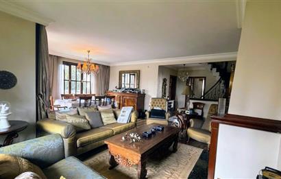 Kurtköy Seçkinev Konakları'nda Satılık 5+1 Lüks Villa