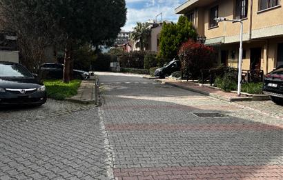 Kurtköy Seçkinev Konakları'nda Satılık 5+1 Lüks Villa