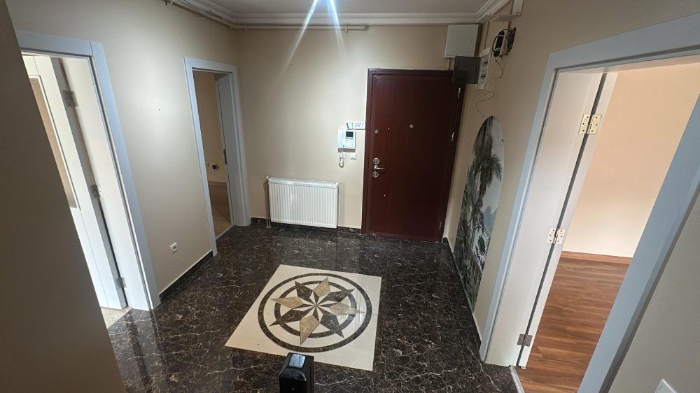 ZEKERİYAKÖY SİTE İÇİNDE ÖZEL BAHÇELİ DUBLEKS 5+1 KİRALIK DAİRE