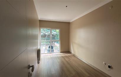 ZEKERİYAKÖY SİTE İÇİNDE ÖZEL BAHÇELİ DUBLEKS 5+1 KİRALIK DAİRE