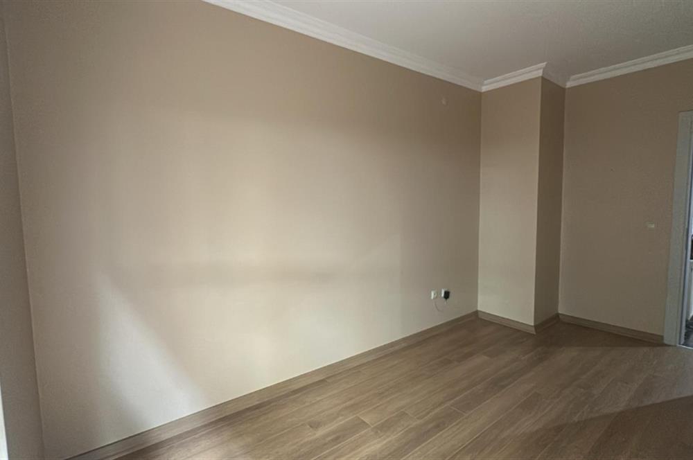 ZEKERİYAKÖY SİTE İÇİNDE ÖZEL BAHÇELİ DUBLEKS 5+1 KİRALIK DAİRE