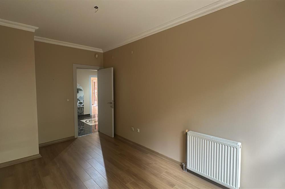 ZEKERİYAKÖY SİTE İÇİNDE ÖZEL BAHÇELİ DUBLEKS 5+1 KİRALIK DAİRE