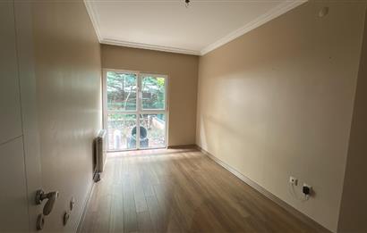 ZEKERİYAKÖY SİTE İÇİNDE ÖZEL BAHÇELİ DUBLEKS 5+1 KİRALIK DAİRE