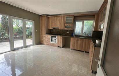 ZEKERİYAKÖY SİTE İÇİNDE ÖZEL BAHÇELİ DUBLEKS 5+1 KİRALIK DAİRE