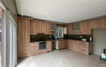 ZEKERİYAKÖY SİTE İÇİNDE ÖZEL BAHÇELİ DUBLEKS 5+1 KİRALIK DAİRE