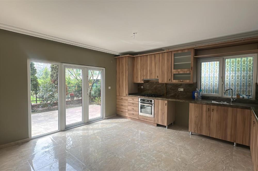 ZEKERİYAKÖY SİTE İÇİNDE ÖZEL BAHÇELİ DUBLEKS 5+1 KİRALIK DAİRE