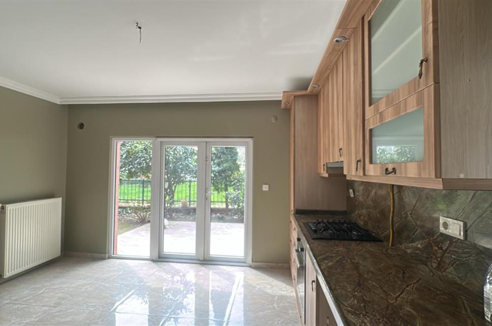 ZEKERİYAKÖY SİTE İÇİNDE ÖZEL BAHÇELİ DUBLEKS 5+1 KİRALIK DAİRE