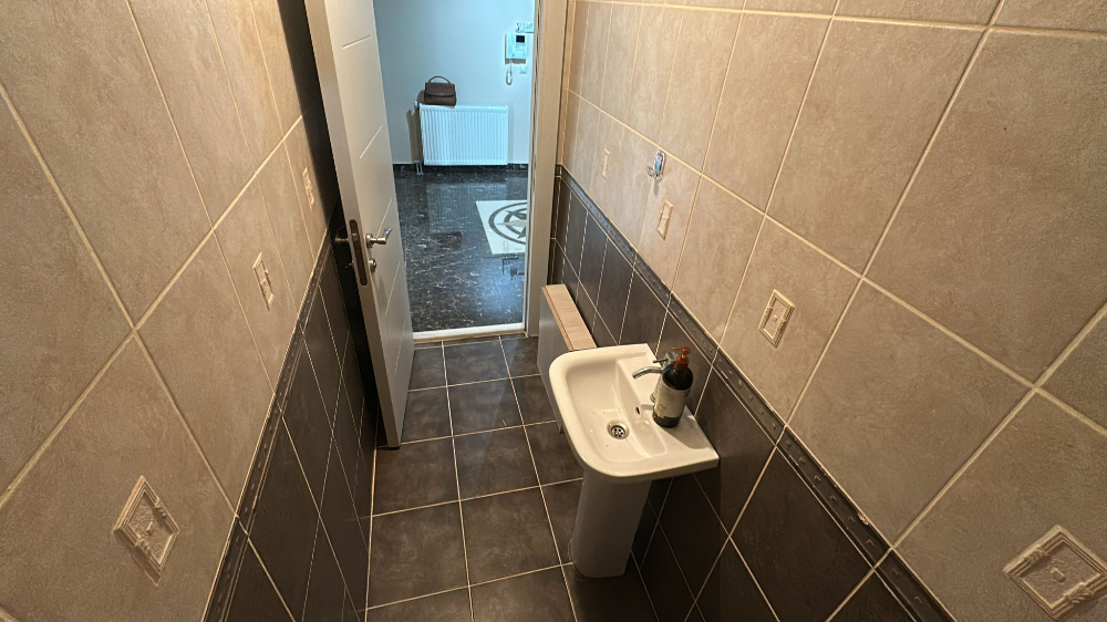 ZEKERİYAKÖY SİTE İÇİNDE ÖZEL BAHÇELİ DUBLEKS 5+1 KİRALIK DAİRE