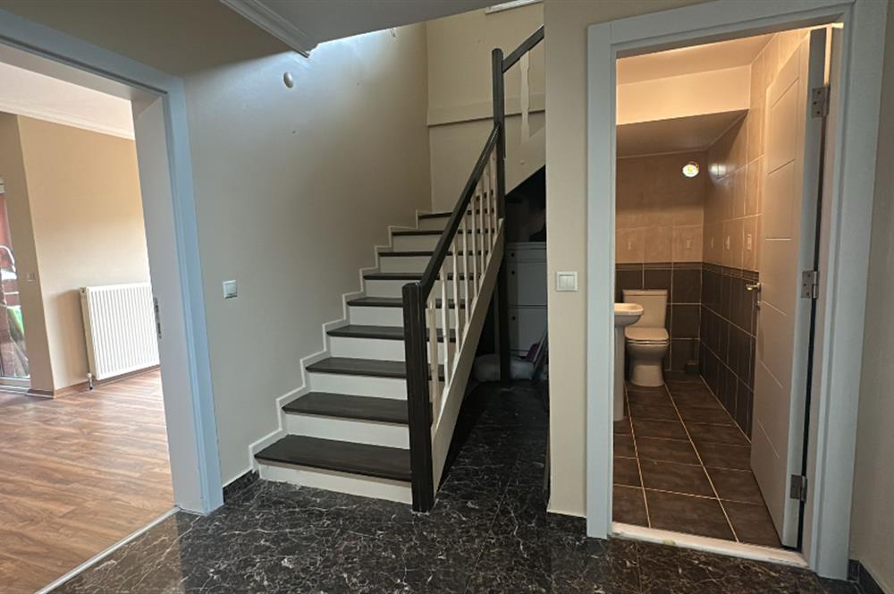 ZEKERİYAKÖY SİTE İÇİNDE ÖZEL BAHÇELİ DUBLEKS 5+1 KİRALIK DAİRE