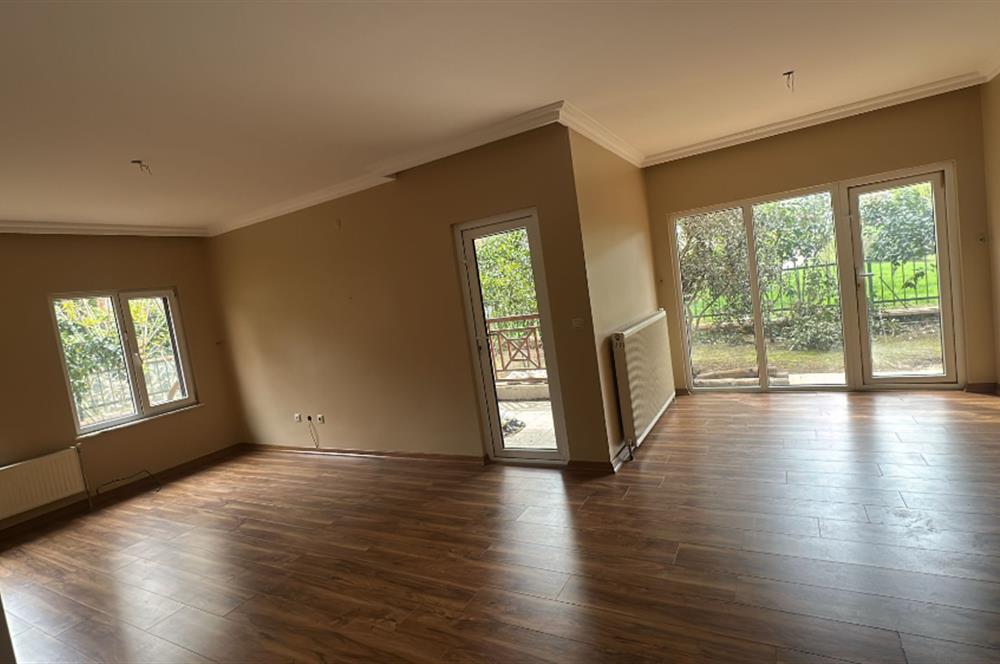 ZEKERİYAKÖY SİTE İÇİNDE ÖZEL BAHÇELİ DUBLEKS 5+1 KİRALIK DAİRE