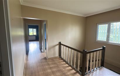 ZEKERİYAKÖY SİTE İÇİNDE ÖZEL BAHÇELİ DUBLEKS 5+1 KİRALIK DAİRE