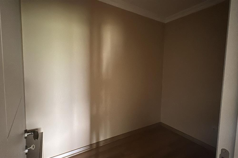 ZEKERİYAKÖY SİTE İÇİNDE ÖZEL BAHÇELİ DUBLEKS 5+1 KİRALIK DAİRE