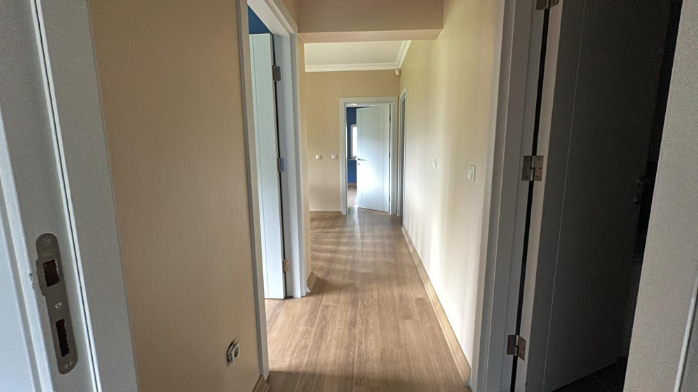 ZEKERİYAKÖY SİTE İÇİNDE ÖZEL BAHÇELİ DUBLEKS 5+1 KİRALIK DAİRE