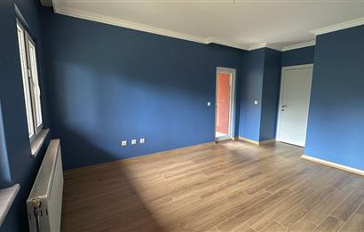 ZEKERİYAKÖY SİTE İÇİNDE ÖZEL BAHÇELİ DUBLEKS 5+1 KİRALIK DAİRE