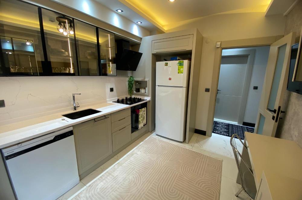 CENTURY 21 PLUS'DAN KARŞIYAKADA 'EŞSİZ' 2+1 SATILIK DAİRE