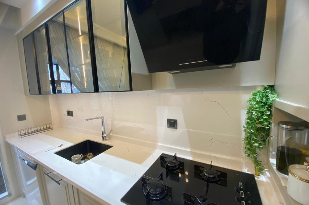 CENTURY 21 PLUS'DAN KARŞIYAKADA 'EŞSİZ' 2+1 SATILIK DAİRE