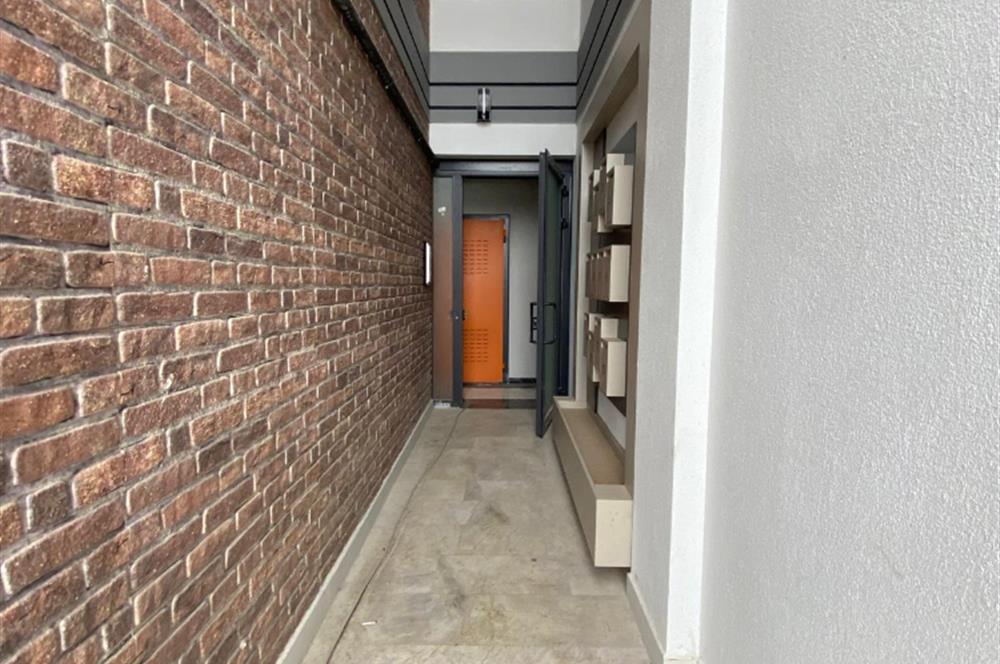 CENTURY 21 PLUS'DAN KARŞIYAKADA 'EŞSİZ' 2+1 SATILIK DAİRE