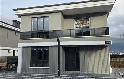 CENTURY21 PLUS'DAN AZELYA VİLLALARINDA SATILIK VİLLA