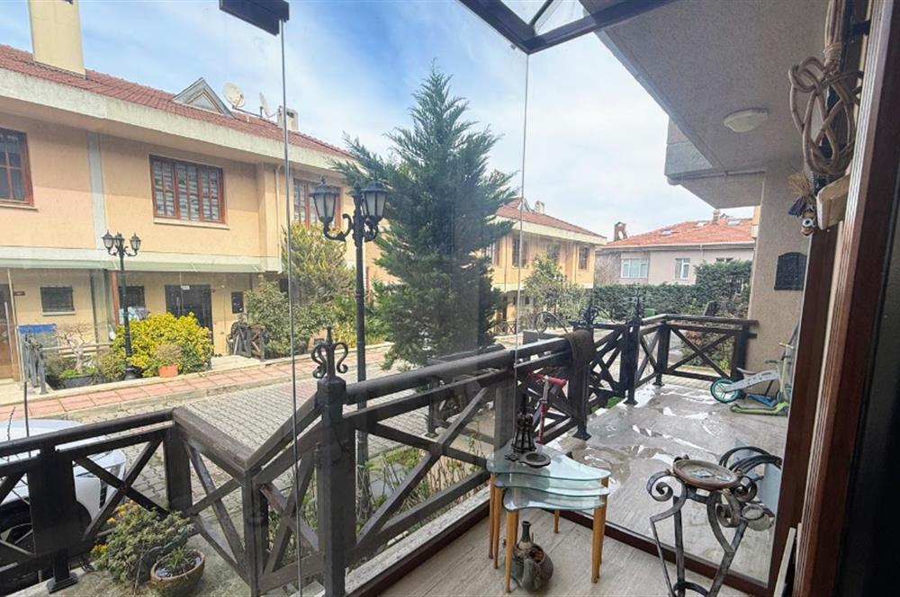 Kurtköy Seçkinev Konakları'nda Satılık 5+1 Lüks Villa