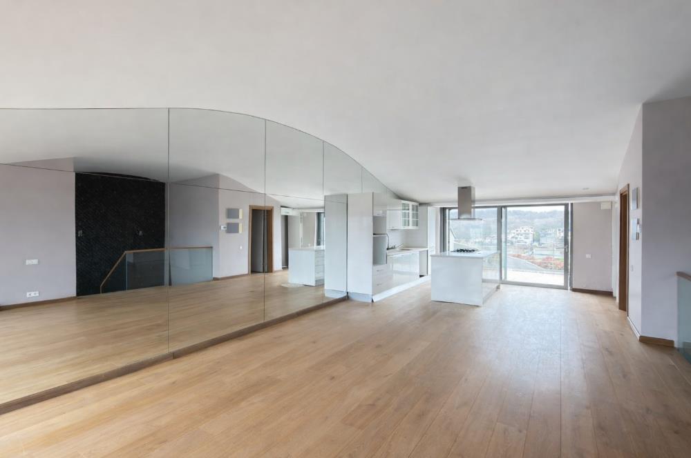 Parkone Sitesi'nde Doğa Manzaralı Satılık Çatı Dubleks