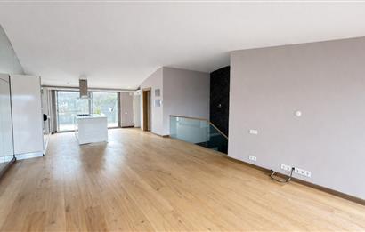 Parkone Sitesi'nde Doğa Manzaralı Satılık Çatı Dubleks