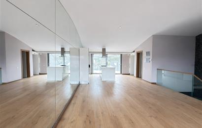 Parkone Sitesi'nde Doğa Manzaralı Satılık Çatı Dubleks