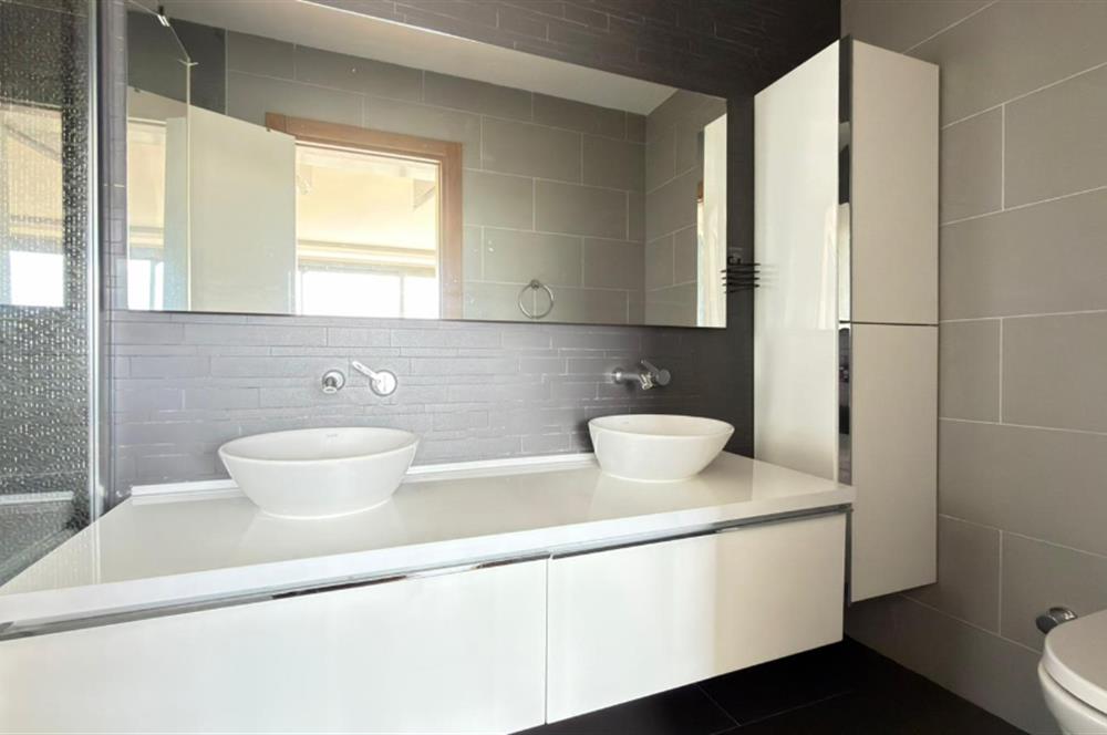 Parkone Sitesi'nde Doğa Manzaralı Satılık Çatı Dubleks