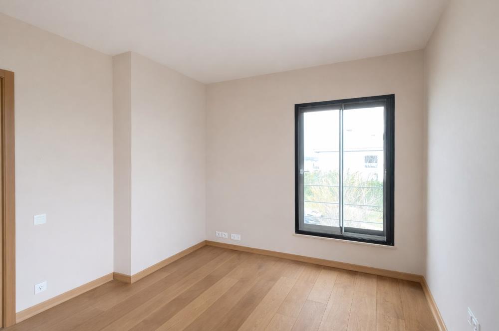 Parkone Sitesi'nde Doğa Manzaralı Satılık Çatı Dubleks