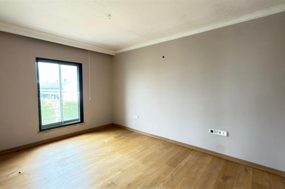 Parkone Sitesi'nde Doğa Manzaralı Satılık Çatı Dubleks