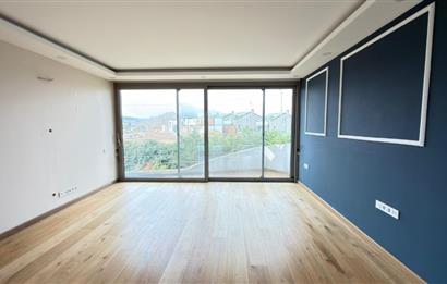 Parkone Sitesi'nde Doğa Manzaralı Satılık Çatı Dubleks