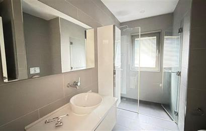 Parkone Sitesi'nde Doğa Manzaralı Satılık Çatı Dubleks