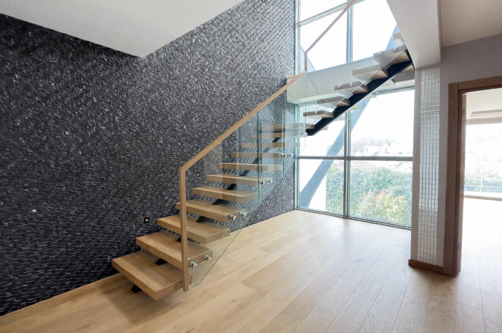 Parkone Sitesi'nde Doğa Manzaralı Satılık Çatı Dubleks