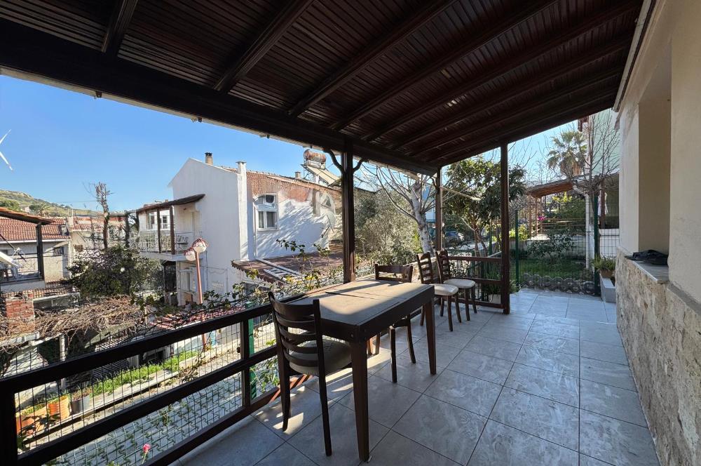 Aliağa Çakmaklı'da Site İçerisinde 2+1 Satılık Dubleks Villa