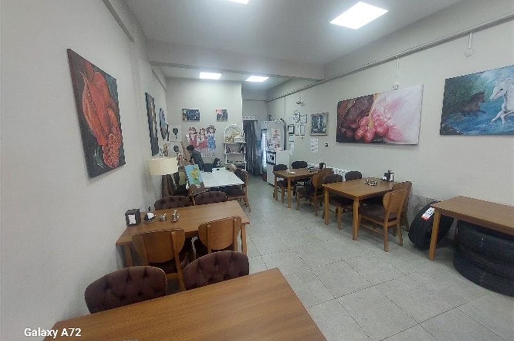 Karşıyaka Girne Caddesi Paralelinde Devren Kiralık Dükkan