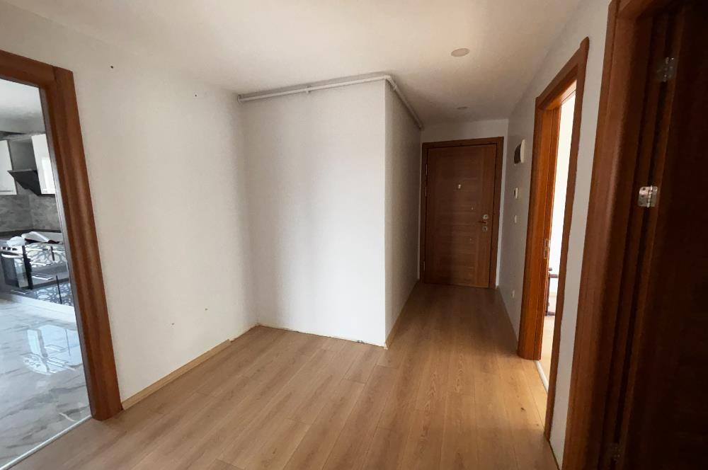 Pendik Velibaba Seven Life Sitesi'nde 3 Cepheli 2+1 Satılık Daire