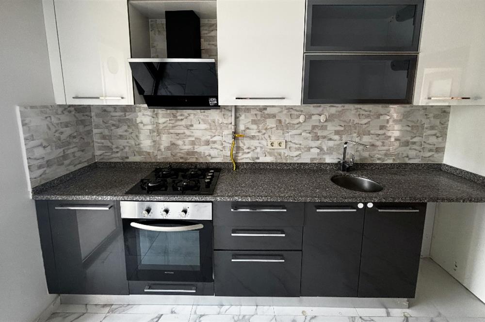 Pendik Velibaba Seven Life Sitesi'nde 3 Cepheli 2+1 Satılık Daire