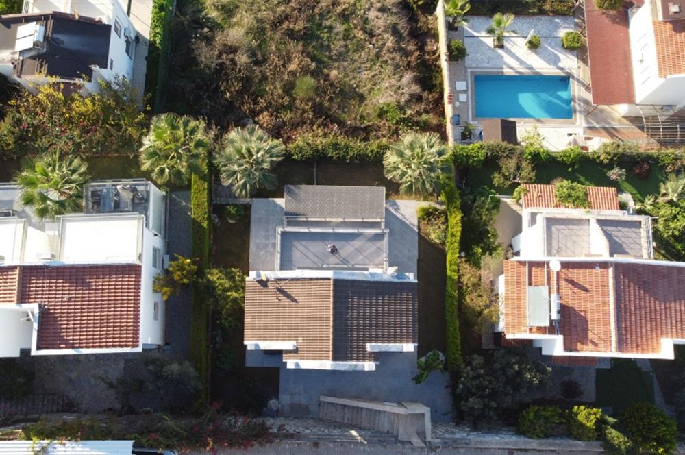 4+1 200 m2 , Panoramik Deniz Manzaralı ve Plajlı