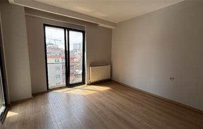 Pendik Velibaba Seven Life Sitesi'nde 3 Cepheli 2+1 Satılık Daire